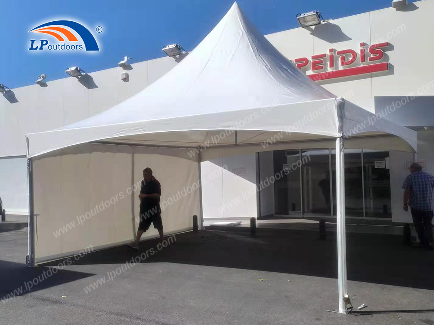 Small event shelter 20&times;20