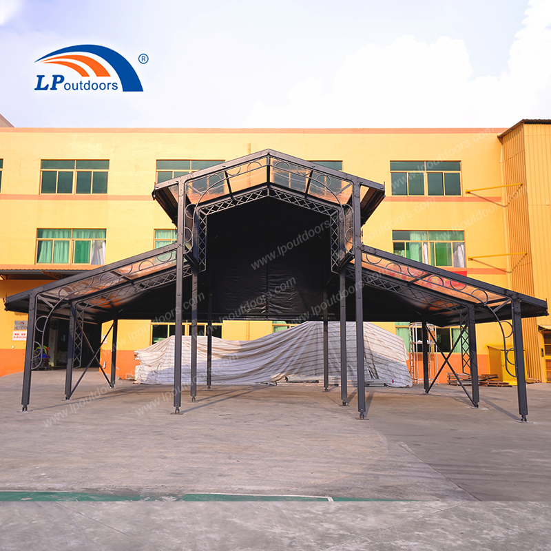 Luxury Atrium Wedding Tent with Decorative Iron Lace
