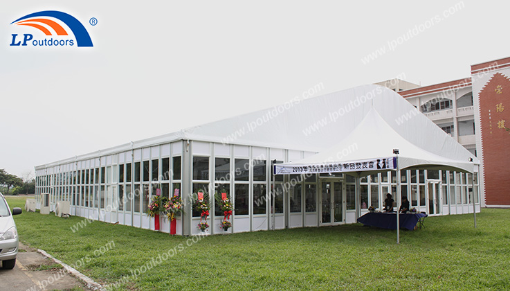 20m 玻璃墙弧顶篷.jpg