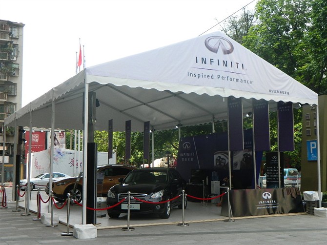 INFINITI SHOW TENT